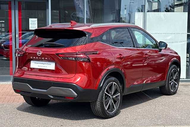 Nissan Qashqai 1.3 DIG-T (158ps) Tekna
