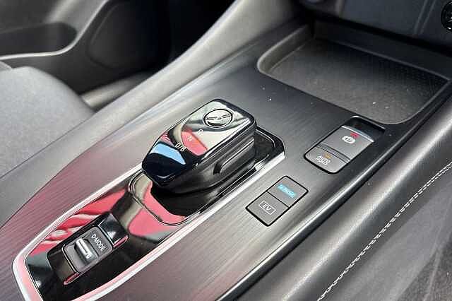 Nissan Qashqai 1.5 e-POWER (190ps) N-Connecta [Glass Roof]