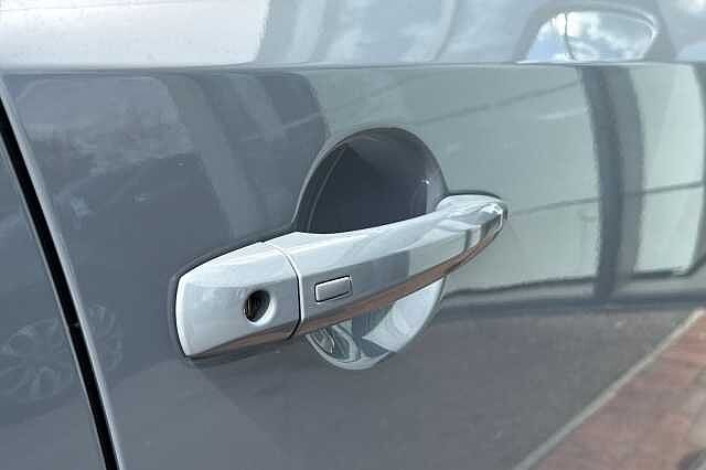 Nissan Qashqai 1.5 e-POWER (190ps) N-Connecta [Glass Roof]